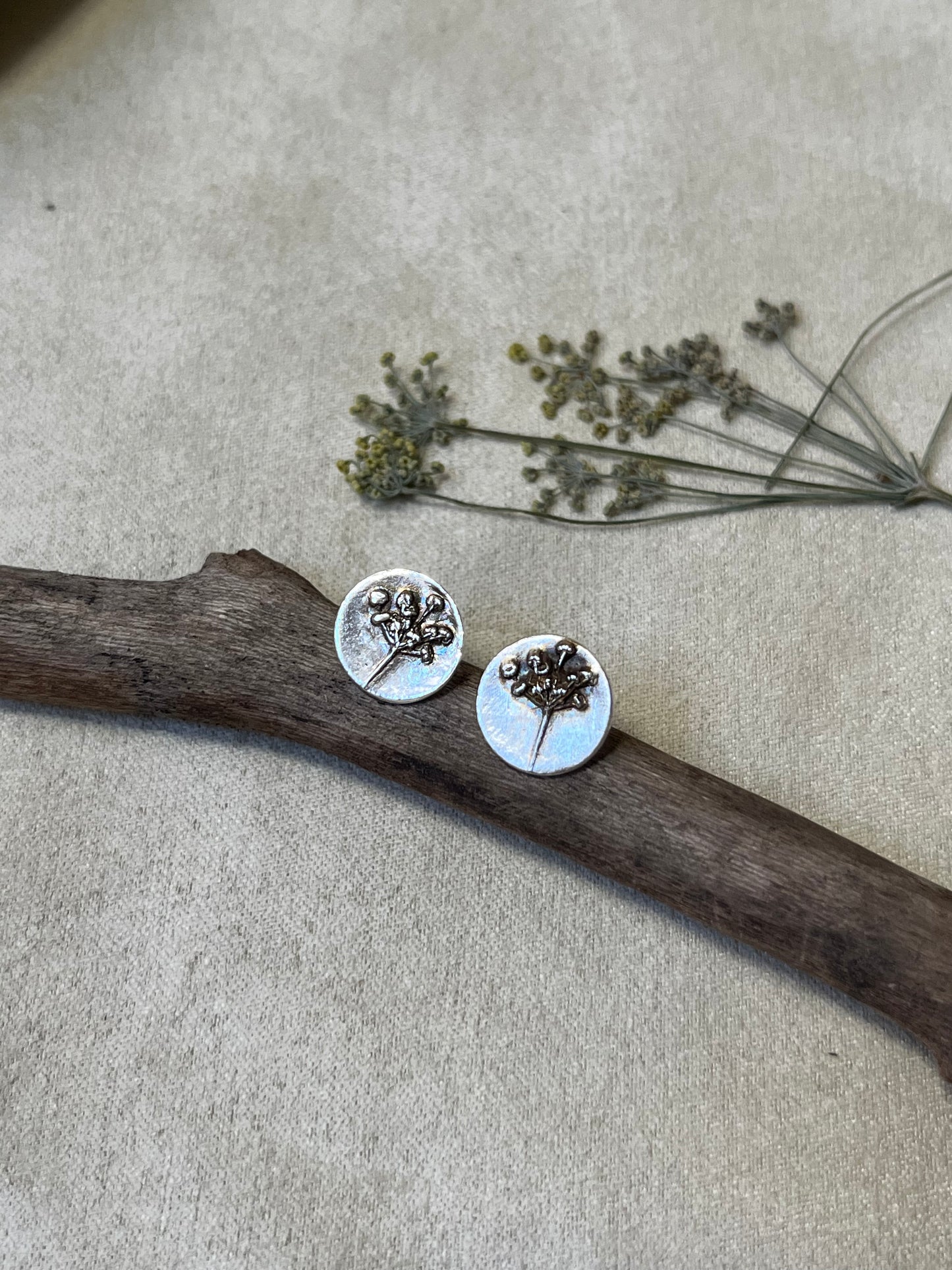 Node Stud Earrings - Dill Flower