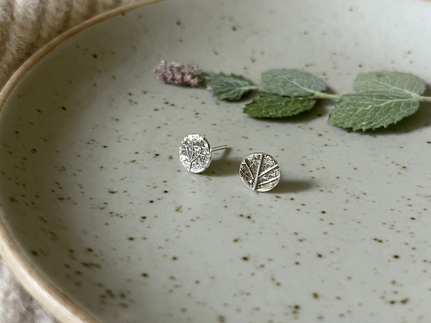 Node Stud Earrings - Mint